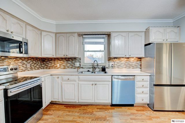 11430 Sunburst Street, Omaha, NE 68164