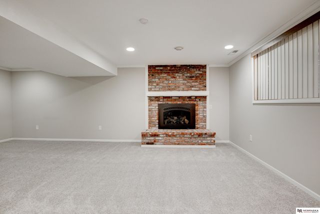 11430 Sunburst Street, Omaha, NE 68164