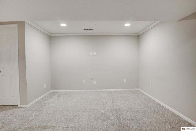 11430 Sunburst Street, Omaha, NE 68164