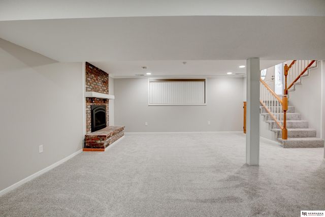 11430 Sunburst Street, Omaha, NE 68164