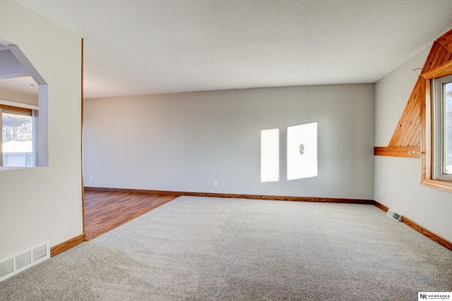 11430 Sunburst Street, Omaha, NE 68164