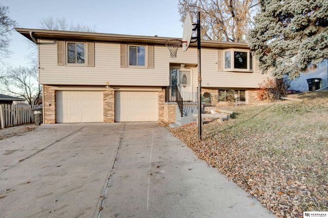11430 Sunburst Street, Omaha, NE 68164