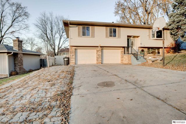 11430 Sunburst Street, Omaha, NE 68164
