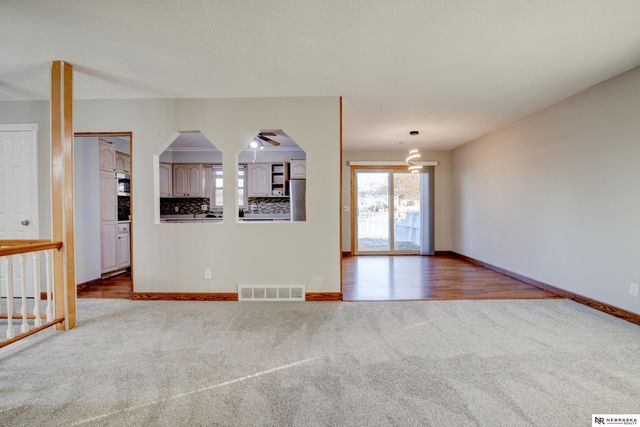 11430 Sunburst Street, Omaha, NE 68164