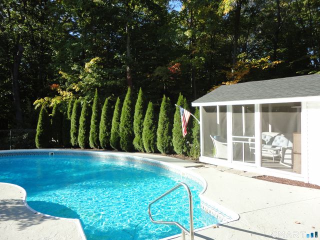 165 Oak Ridge Drive, Berlin, CT 06037