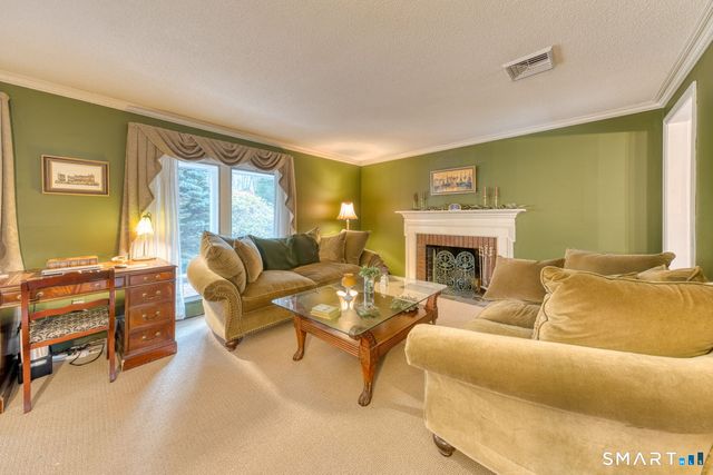 165 Oak Ridge Drive, Berlin, CT 06037