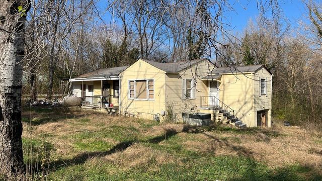 1136 Ridgeland Road, Rossville, GA 30741