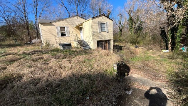 1136 Ridgeland Road, Rossville, GA 30741