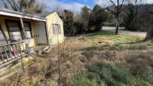 1136 Ridgeland Road, Rossville, GA 30741