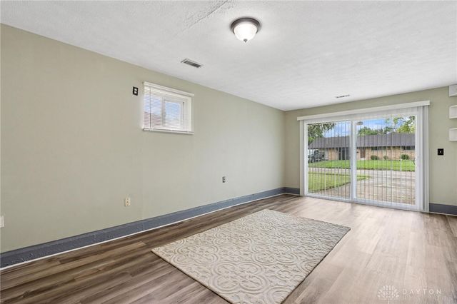 2227 Los Arrow Drive, Dayton, OH 45439