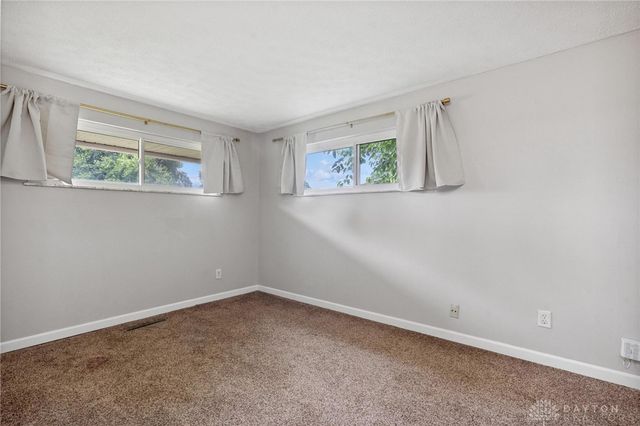 2227 Los Arrow Drive, Dayton, OH 45439