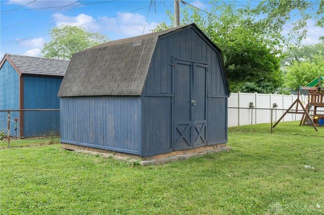 2227 Los Arrow Drive, Dayton, OH 45439