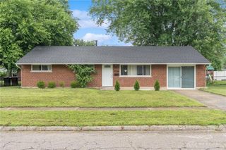 2227 Los Arrow Drive, Dayton, OH 45439