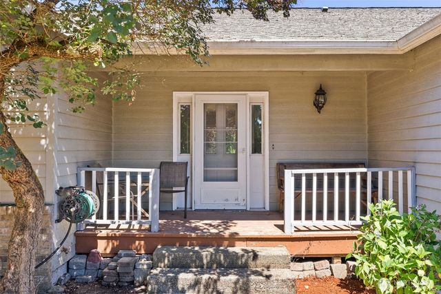18303 Ivan Street SW, Rochester, WA 98579