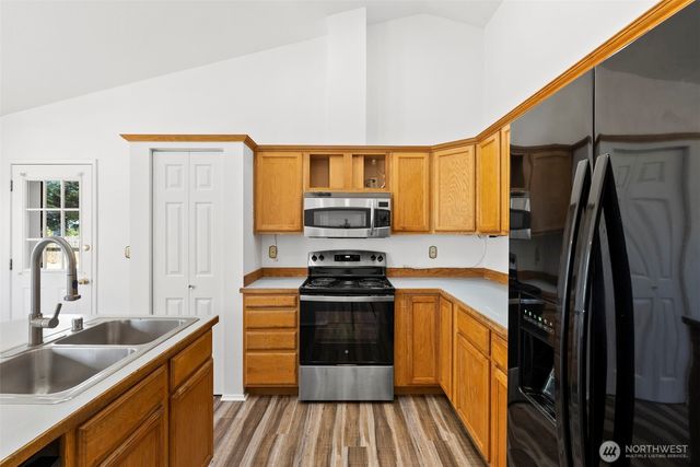 18303 Ivan Street SW, Rochester, WA 98579