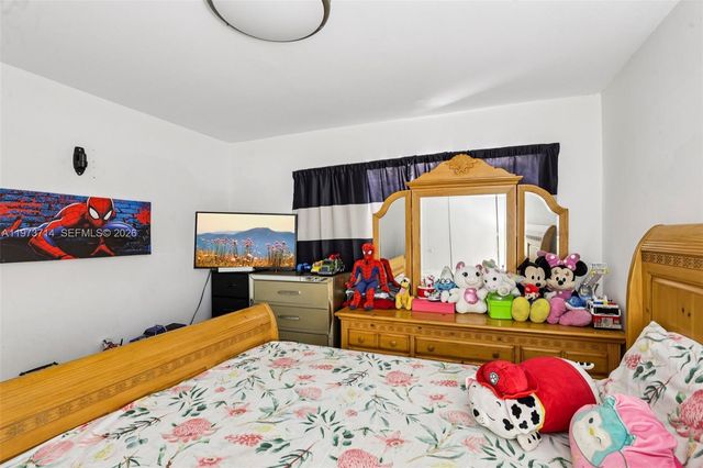 5930 W 25th Ct 104, Hialeah, FL 33016