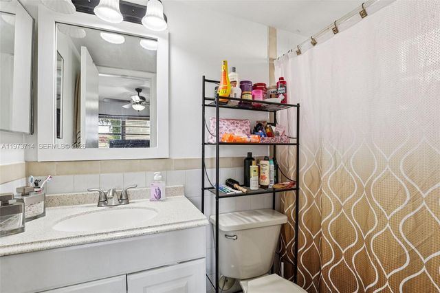 5930 W 25th Ct 104, Hialeah, FL 33016