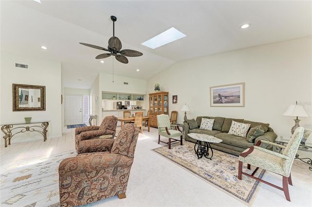 3946 WILSHIRE CIRCLE E 168, Sarasota, FL 34238