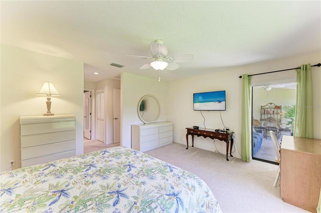 3946 WILSHIRE CIRCLE E 168, Sarasota, FL 34238