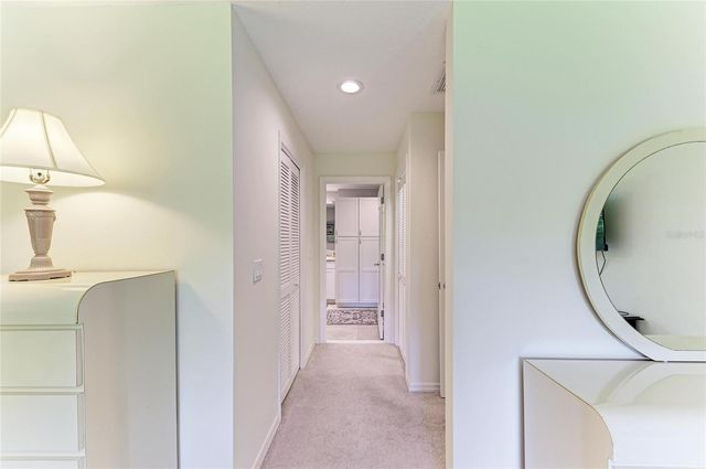 3946 WILSHIRE CIRCLE E 168, Sarasota, FL 34238