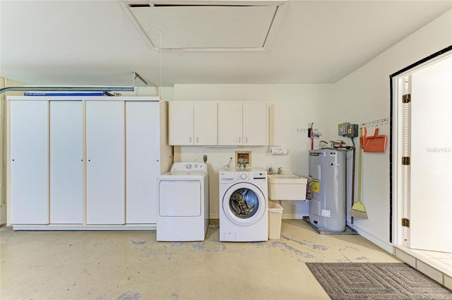 3946 WILSHIRE CIRCLE E 168, Sarasota, FL 34238