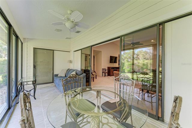 3946 WILSHIRE CIRCLE E 168, Sarasota, FL 34238