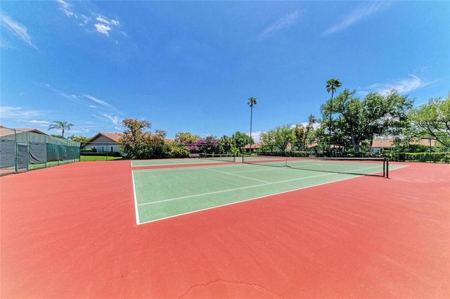 3946 WILSHIRE CIRCLE E 168, Sarasota, FL 34238