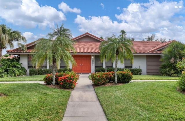3946 WILSHIRE CIRCLE E 168, Sarasota, FL 34238