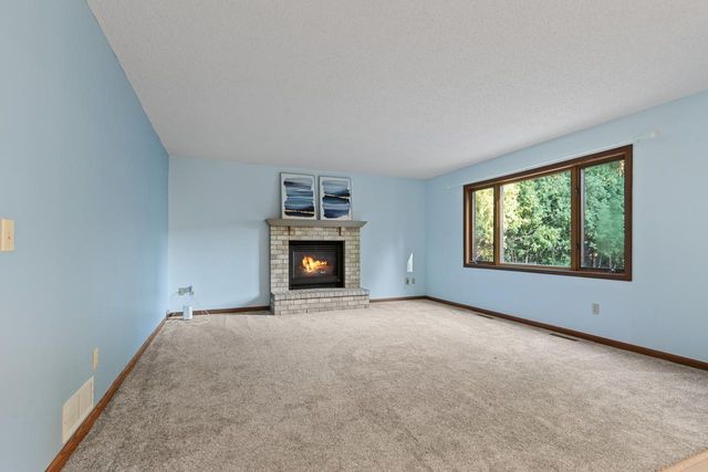 8818 Belvedere Drive, Eden Prairie, MN 55347