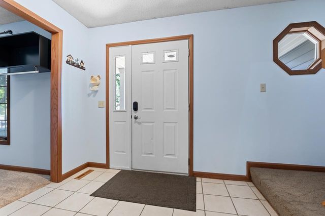 8818 Belvedere Drive, Eden Prairie, MN 55347