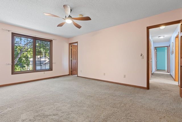 8818 Belvedere Drive, Eden Prairie, MN 55347