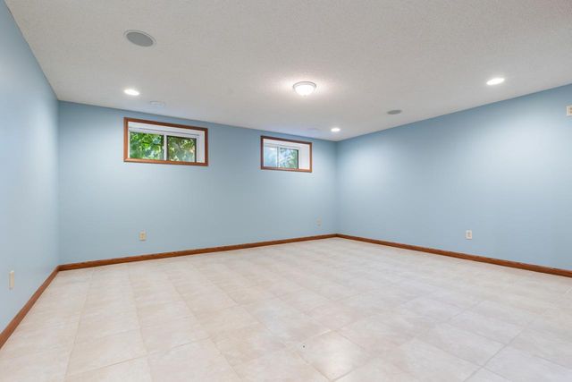 8818 Belvedere Drive, Eden Prairie, MN 55347