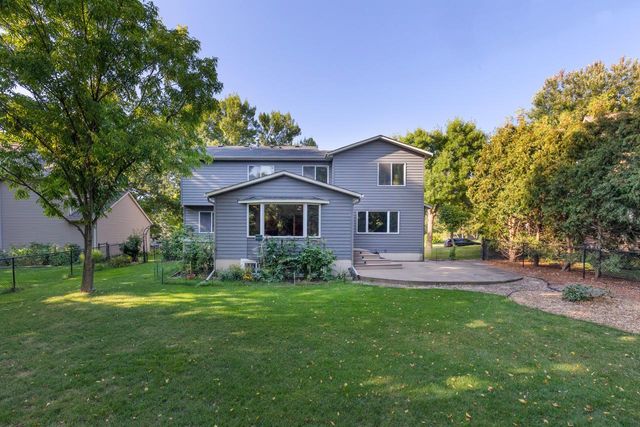 8818 Belvedere Drive, Eden Prairie, MN 55347