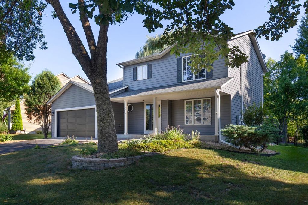 8818 Belvedere Drive, Eden Prairie, MN 55347 — photo 2