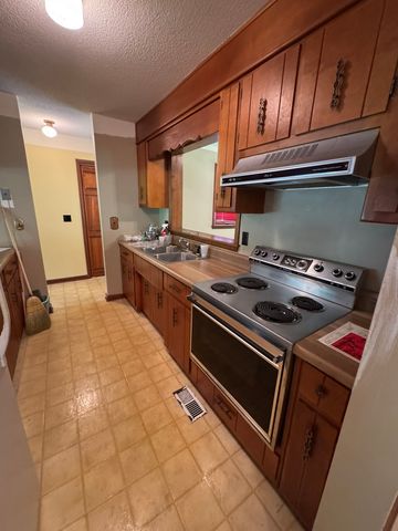 30 W Paradise Dr, Winchester, TN 37398