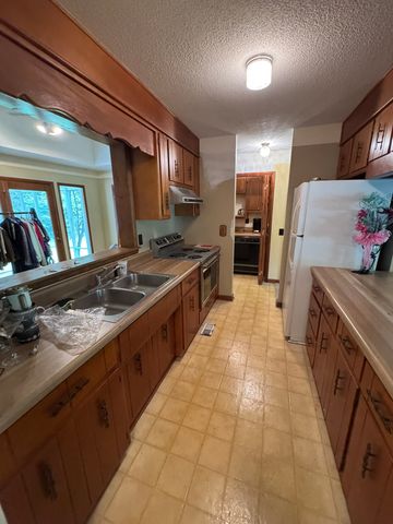 30 W Paradise Dr, Winchester, TN 37398