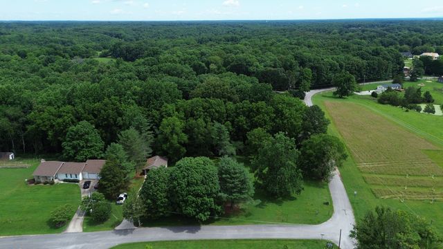 30 W Paradise Dr, Winchester, TN 37398