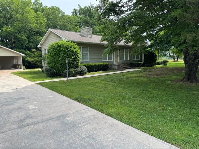 30 W Paradise Dr, Winchester, TN 37398