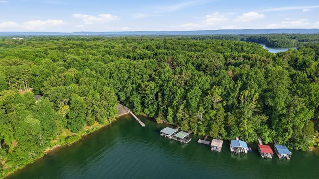 30 W Paradise Dr, Winchester, TN 37398