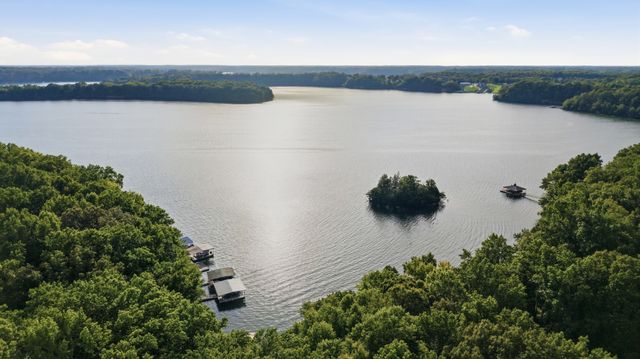 30 W Paradise Dr, Winchester, TN 37398