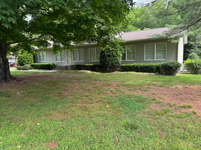 30 W Paradise Dr, Winchester, TN 37398