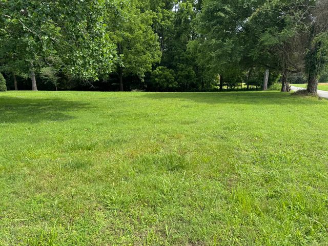 30 W Paradise Dr, Winchester, TN 37398