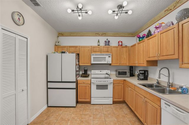 3141 SUN LAKE COURT A, Kissimmee, FL 34747