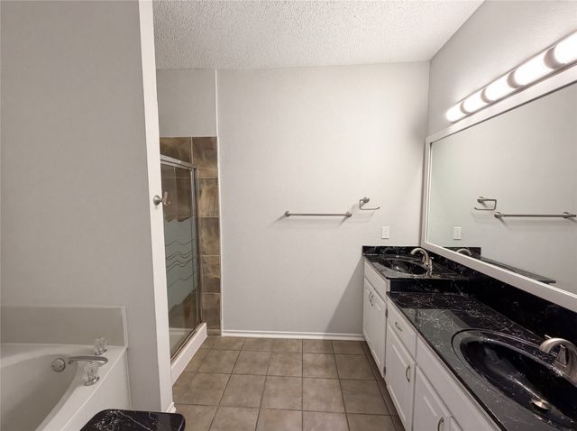 954 S Old Orchard Lane, Lewisville, TX 75067