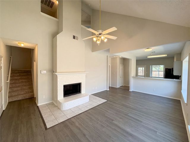 954 S Old Orchard Lane, Lewisville, TX 75067