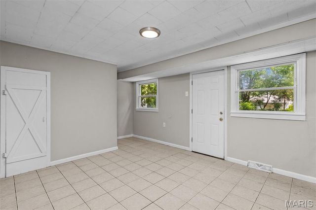 333 Lanark Road, St Louis, MO 63137