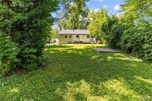 333 Lanark Road, St Louis, MO 63137