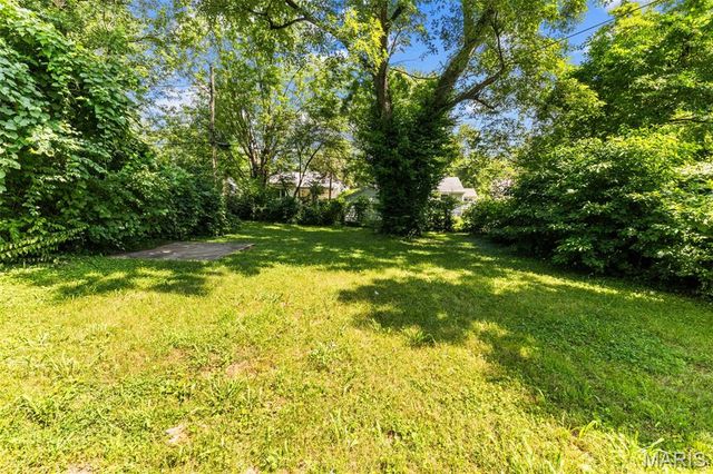333 Lanark Road, St Louis, MO 63137