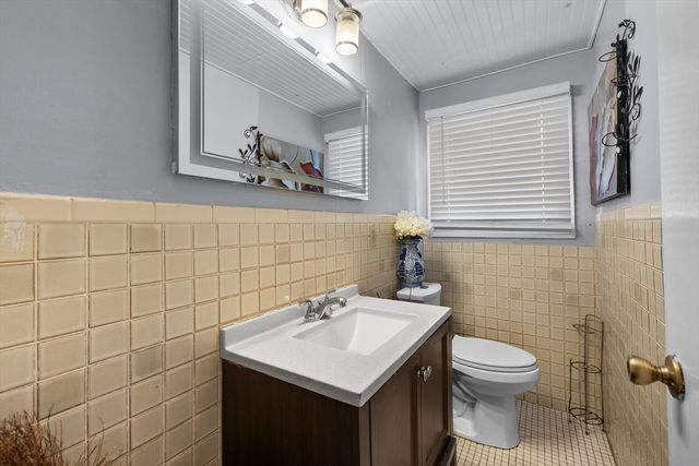 223 Warren St 223, Randolph, MA 02368