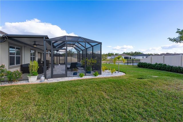 8824 Cascade Price CIR, North Fort Myers, FL 33917